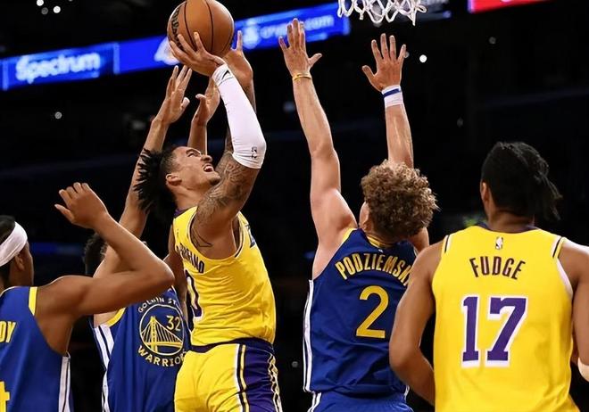 包含罗马赛后手感冰凉赛后密尔沃基雄鹿调整名单以备NBA常规赛之后，集结日波特兰开拓者备战西甲的词条